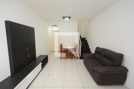 Sala de casa à venda com 2 quartos, 75m² em Vila Arriete, São Paulo