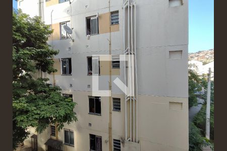 Apartamento à venda com 45m², 2 quartos e 1 vaga Apartamento à venda com 45m², 2 quartos e 1 vagaCozinha e Área de Serviço