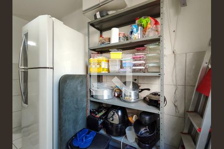 Apartamento à venda com 45m², 2 quartos e 1 vaga Apartamento à venda com 45m², 2 quartos e 1 vagaCozinha e Área de Serviço