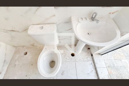 Casa à venda com 114m², 2 quartos e 4 vagasBanheiro Cobertura