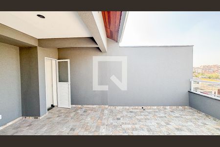 Casa à venda com 114m², 2 quartos e 4 vagasCobertura
