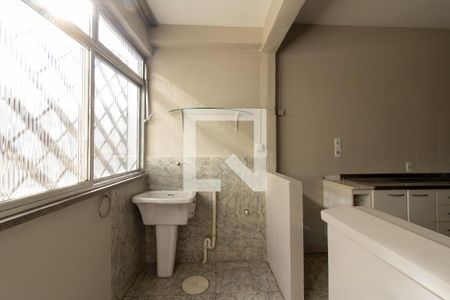 Apartamento para alugar com 180m², 3 quartos e sem vaga Apartamento para alugar com 180m², 3 quartos e sem vagaÁrea de Serviço