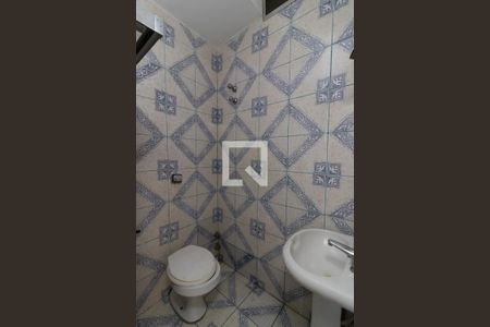 Apartamento para alugar com 180m², 3 quartos e sem vaga Apartamento para alugar com 180m², 3 quartos e sem vagaBanheiro 2