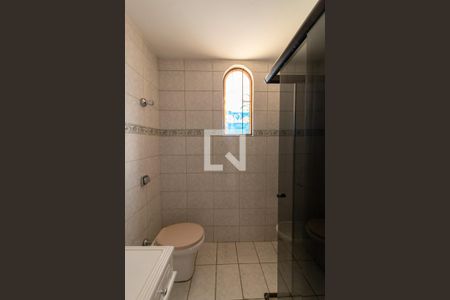 Apartamento para alugar com 180m², 3 quartos e sem vaga Apartamento para alugar com 180m², 3 quartos e sem vagaBanheiro 1