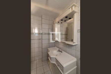 Apartamento para alugar com 180m², 3 quartos e sem vaga Apartamento para alugar com 180m², 3 quartos e sem vagaBanheiro 1