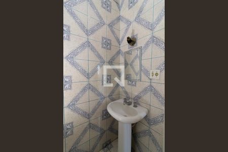 Apartamento para alugar com 180m², 3 quartos e sem vaga Apartamento para alugar com 180m², 3 quartos e sem vagaBanheiro 2