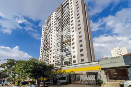 Apartamento à venda com 33m², 1 quarto e 1 vaga Apartamento à venda com 33m², 1 quarto e 1 vagaFachada do Prédio