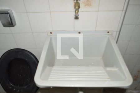 Banheiro de kitnet/studio para alugar com 1 quarto, 35m² em Liberdade, São Paulo