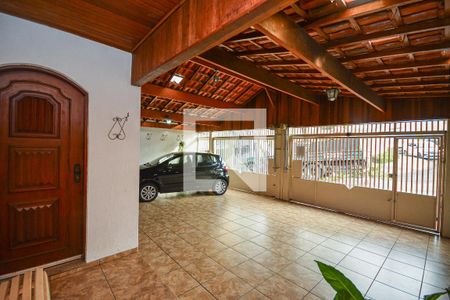 Casa à venda com 280m², 4 quartos e 4 vagasGaragem