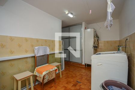 Casa à venda com 280m², 4 quartos e 4 vagasÁrea de Serviço