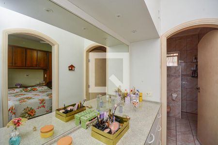 Casa à venda com 280m², 4 quartos e 4 vagasBanheiro da Suíte 2