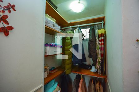 Casa à venda com 280m², 4 quartos e 4 vagasCloset Quarto 4
