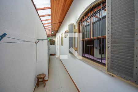Casa à venda com 280m², 4 quartos e 4 vagasCorredor