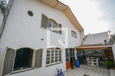 Casa à venda com 280m², 4 quartos e 4 vagasFachada
