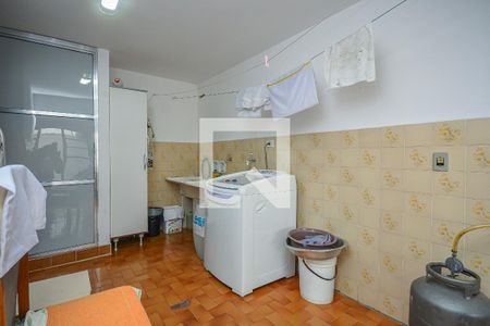 Casa à venda com 280m², 4 quartos e 4 vagasÁrea de Serviço