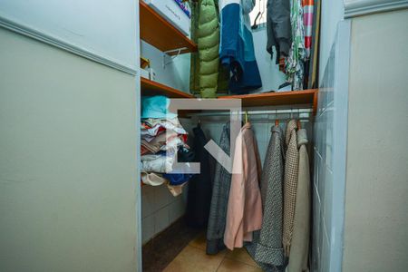 Casa à venda com 280m², 4 quartos e 4 vagasCloset Quarto 4