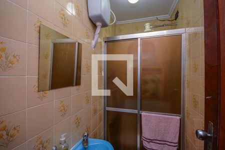 Casa à venda com 280m², 4 quartos e 4 vagasBanheiro de serviço