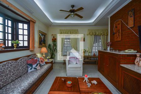 Sala de casa à venda com 4 quartos, 280m² em Interlagos, São Paulo