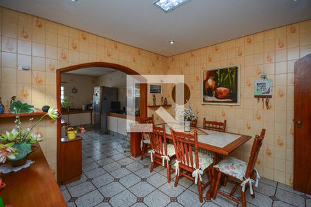 Casa à venda com 280m², 4 quartos e 4 vagasCopa