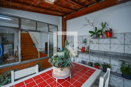 Casa à venda com 280m², 4 quartos e 4 vagasChurrasqueira