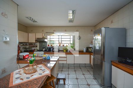 Casa à venda com 280m², 4 quartos e 4 vagasCozinha