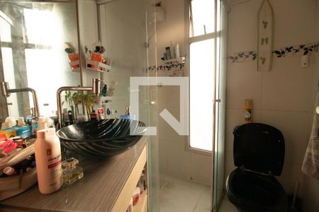Apartamento à venda com 89m², 2 quartos e 1 vaga Apartamento à venda com 89m², 2 quartos e 1 vagaBanheiro