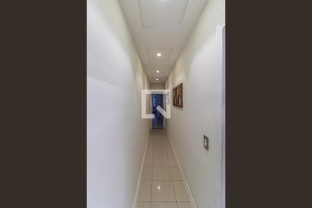 Apartamento à venda com 200m², 4 quartos e 3 vagas Apartamento à venda com 200m², 4 quartos e 3 vagasCorredor