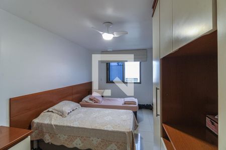 Apartamento à venda com 200m², 4 quartos e 3 vagas Apartamento à venda com 200m², 4 quartos e 3 vagasSuíte 2