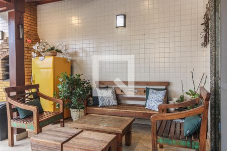 Apartamento à venda com 200m², 4 quartos e 3 vagas Apartamento à venda com 200m², 4 quartos e 3 vagasTerraço