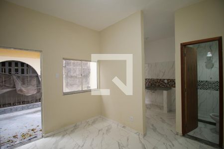 Sala de casa para alugar com 1 quarto, 75m² em Olaria, Rio de Janeiro