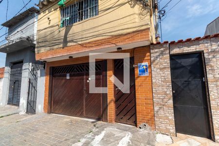 Casa à venda com 239m², 4 quartos e 1 vagaFachada
