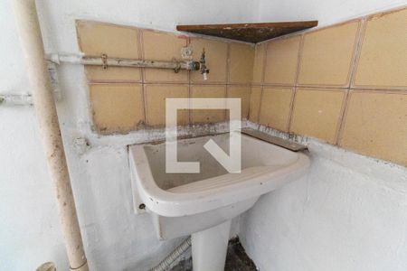 Casa à venda com 239m², 4 quartos e 1 vagaLavanderia