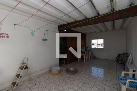 Casa à venda com 260m², 5 quartos e 1 vaga Casa à venda com 260m², 5 quartos e 1 vagaSobrado