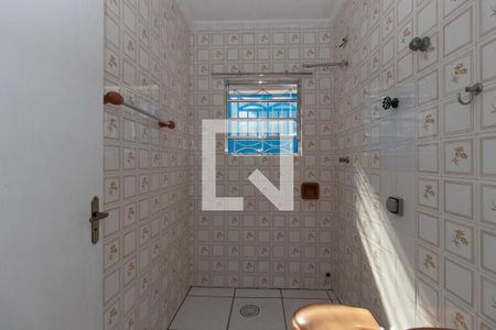 Banheiro 1 de casa à venda com 5 quartos, 260m² em Jardim Brasil (zona Norte), São Paulo