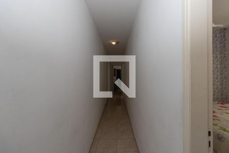 Casa à venda com 260m², 5 quartos e 1 vaga Casa à venda com 260m², 5 quartos e 1 vagacorredor quartos