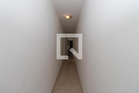 Casa à venda com 260m², 5 quartos e 1 vaga Casa à venda com 260m², 5 quartos e 1 vagacorredor quartos