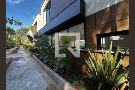 Casa de condomínio à venda com 472m², 4 quartos e 4 vagas