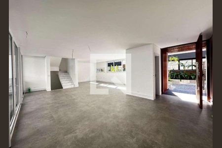 Casa de condomínio à venda com 472m², 4 quartos e 4 vagas