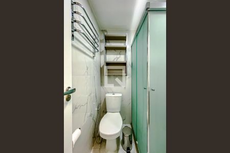 Banheiro de kitnet/studio à venda com 1 quarto, 22m² em Vila Mariana, São Paulo