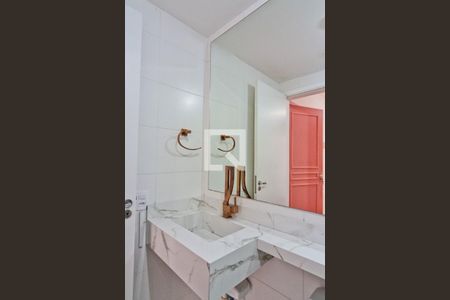 Banheiro de apartamento para alugar com 1 quarto, 32m² em Vila Palmeiras, São Paulo