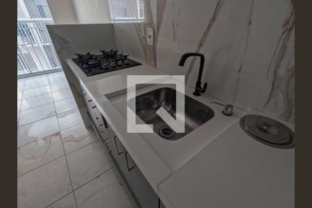 Sala/Cozinha de apartamento para alugar com 1 quarto, 32m² em Vila Palmeiras, São Paulo