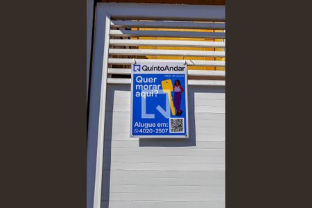 Apartamento para alugar com 100m², 2 quartos e 1 vaga Apartamento para alugar com 100m², 2 quartos e 1 vagaPlaca banner instalada na Fachada