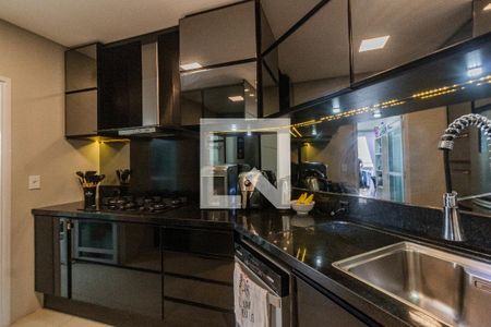 Apartamento para alugar com 190m², 3 quartos e 3 vagasCozinha