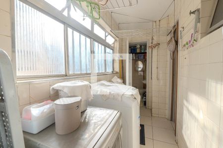 Apartamento à venda com 70m², 3 quartos e 1 vagaÁrea de Serviço