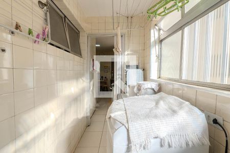 Apartamento à venda com 70m², 3 quartos e 1 vagaÁrea de Serviço