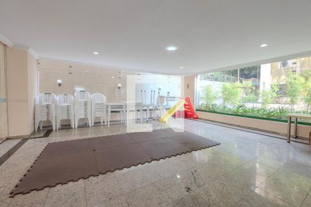 Apartamento à venda com 70m², 3 quartos e 1 vagaÁrea comum