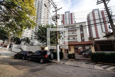 Apartamento à venda com 70m², 2 quartos e 1 vaga Apartamento à venda com 70m², 2 quartos e 1 vagaFachada