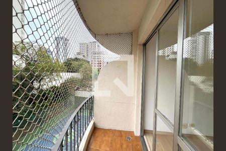 Apartamento para alugar com 75m², 2 quartos e 1 vaga Apartamento para alugar com 75m², 2 quartos e 1 vagaVaranda