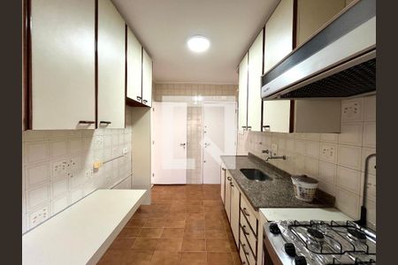 Apartamento para alugar com 75m², 2 quartos e 1 vaga Apartamento para alugar com 75m², 2 quartos e 1 vagaCozinha