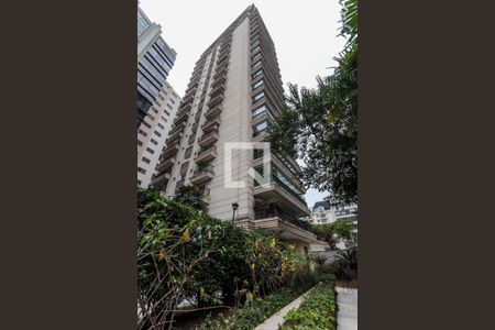 Apartamento à venda com 262m², 3 quartos e 4 vagasFachada